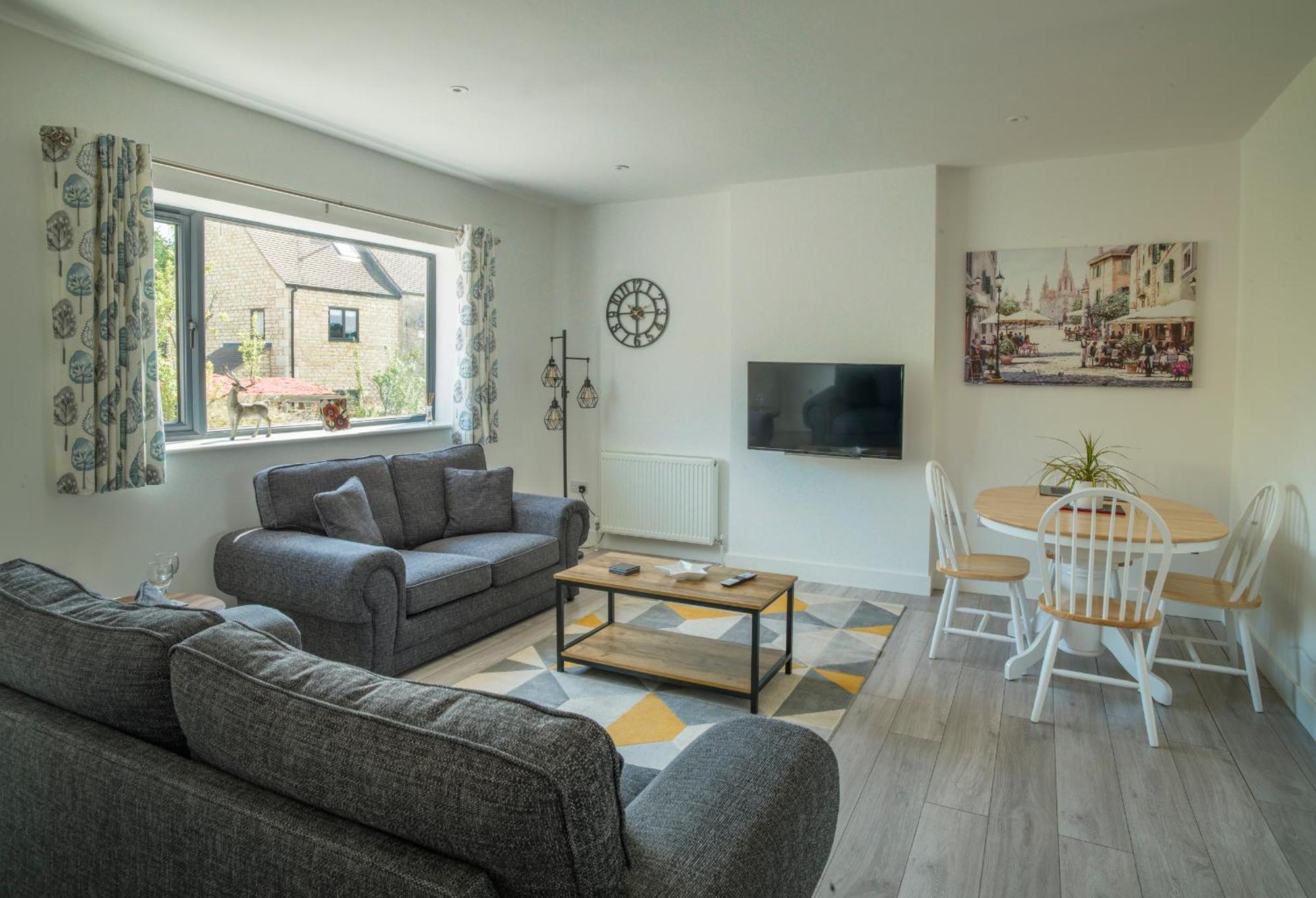 Stunning Modern Apartment In The Cotswolds Chalford Eksteriør bilde